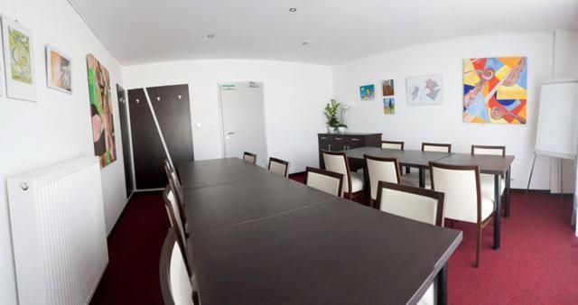 F - Team Hotel Liptovsky Hradok Luaran gambar